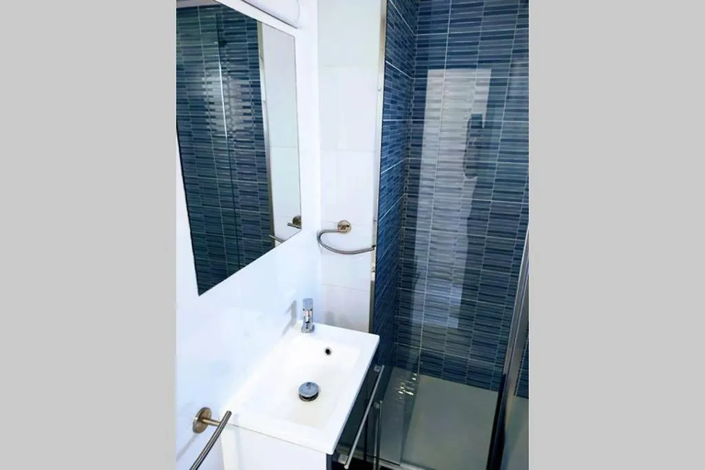 Magnifique Logement Roses Apartment