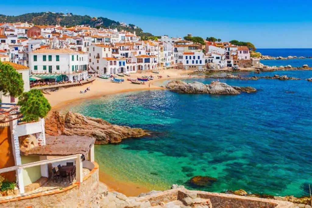 Magnifique Logement Roses Apartment 0*,  Spain